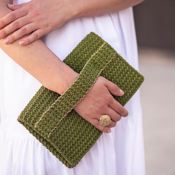 Crochet Clutch Bag Pattern, Video Tutorial, Crochet bag PDF pattern, Flower wrist corsage bag, Easy Crochet Pattern