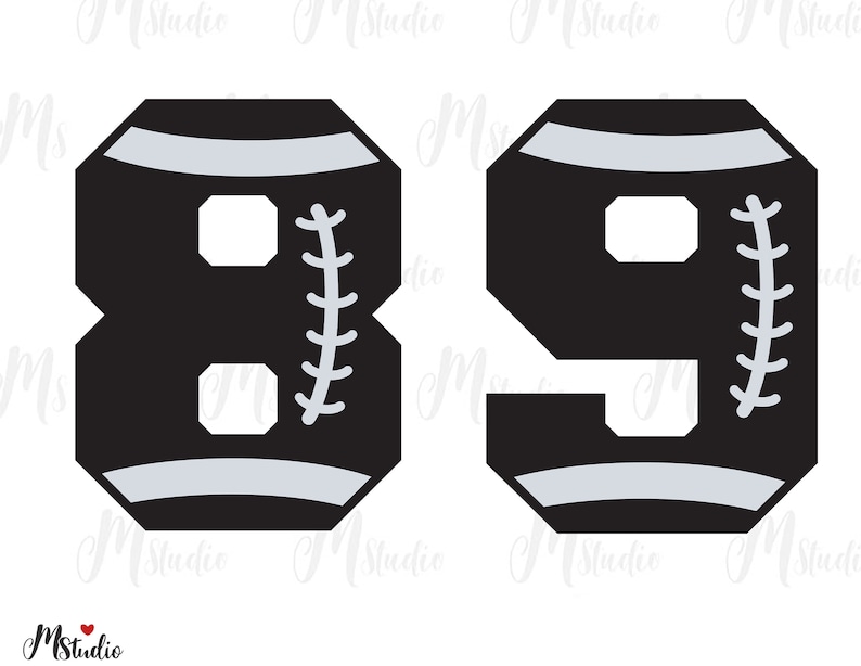 Puede incluir: N&uacute;meros 8 y 9 negros y blancos con tem&aacute;tica de b&eacute;isbol. Los n&uacute;meros est&aacute;n delineados en plata y tienen un dise&ntilde;o de puntada de b&eacute;isbol.