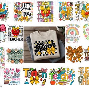 Op de afbeelding: Een crèmekleurig T-shirt met het woord "Teach" in een zwart-wit geblokt ontwerp, geaccentueerd met gele madeliefjes en een gele strik. Rondom het shirt staan diverse graphics met een thema voor leraren.