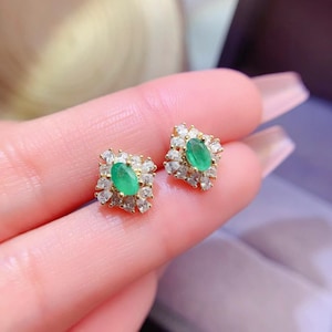 Dainty Emerald Stud Earrings, Natural Emerald Earrings Stud, Emerald Green Studs, May Birthstone Emerald Earrings, Vintage Emerald Earrings