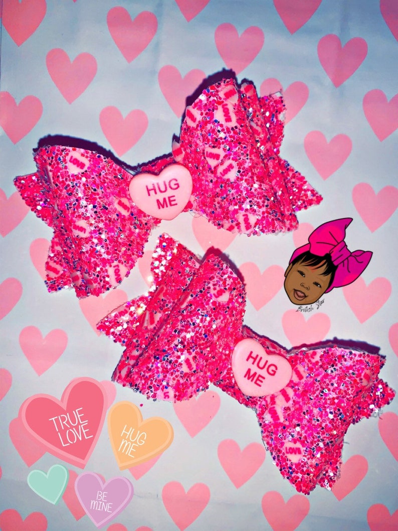 Sweetheart bow