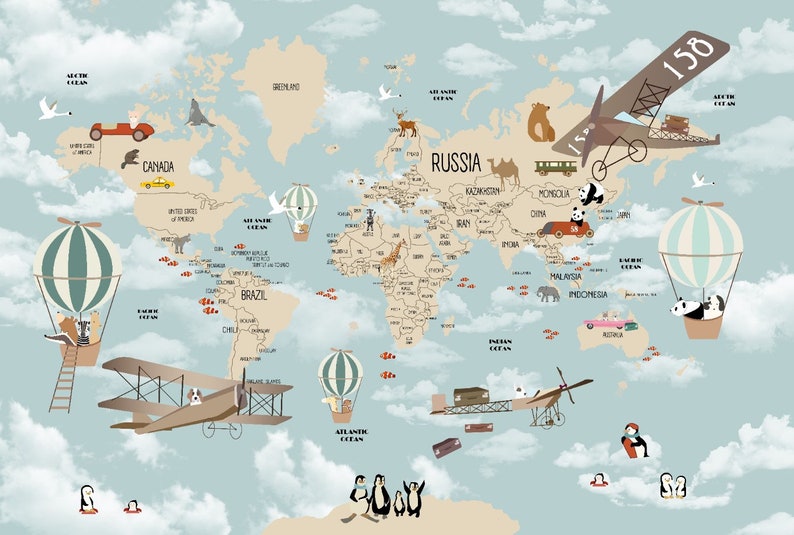Puede incluir: Un mapa del mundo azul claro con nubes, globos aerost&aacute;ticos, aviones y animales. El mapa incluye continentes, oc&eacute;anos y pa&iacute;ses. Los globos aerost&aacute;ticos son verdes y blancos con una cesta. Los aviones son marrones con detalles blancos. Los animales incluyen ping&uuml;inos, osos, ciervos y pandas.