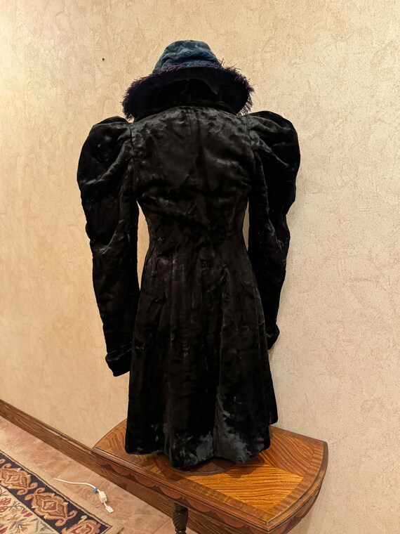 Early 1900’s Black Ladies’ Coat - image 2