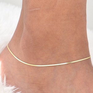 Solid 14K Gold Herringbone Anklet, Ladies Gold Anklet, 14kt Gold ITALIAN HERRINGBONE Anklet, 14K Ladies Gold Ankle Band, Trending Anklet