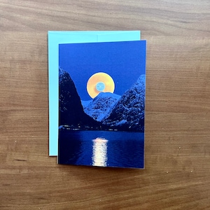 Record Sunset - vintage geïnspireerde surrealistische collageprint - wenskaart