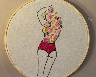 Silueta corporal con flores - personalizada, hecha a pedido