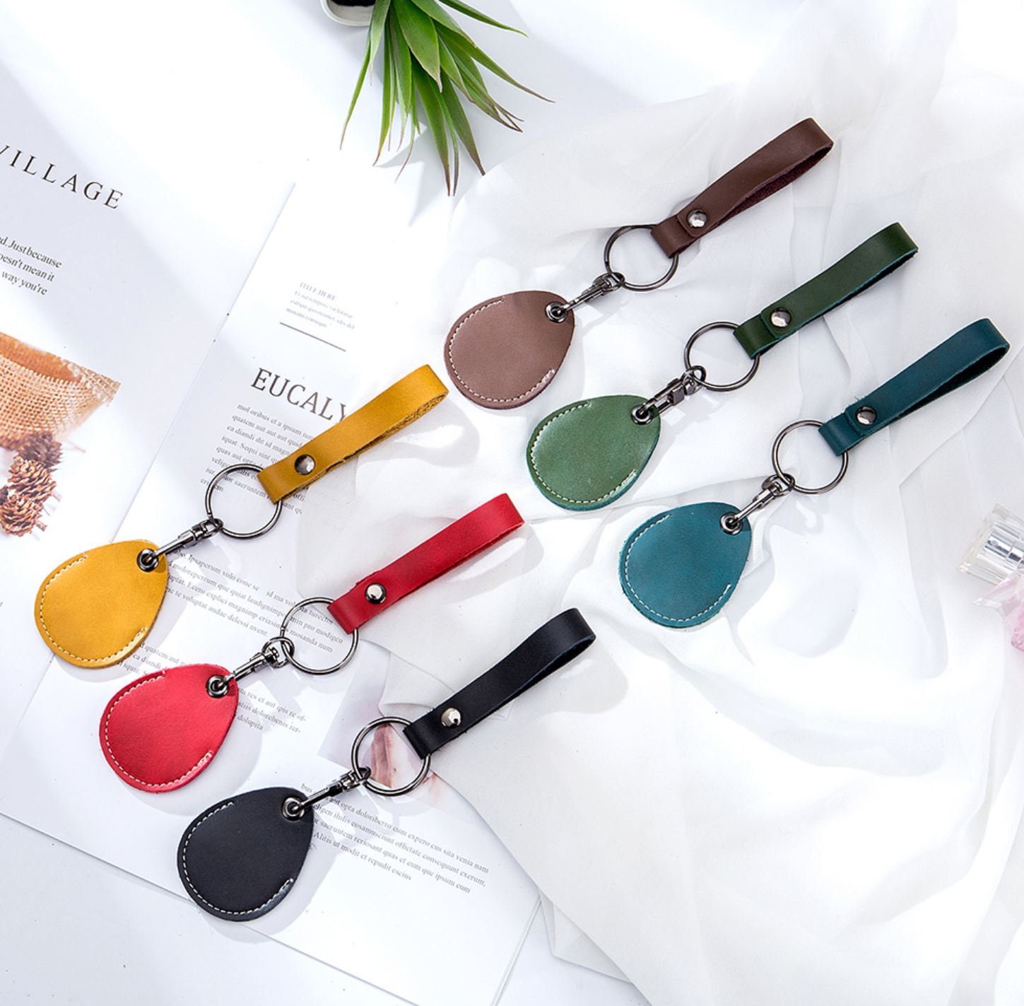 Leather Proximity Key Fob/Airtag Cover with key chain - Free engraved…