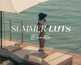 Puede incluir: Una persona con sombrero negro y bikini está de pie en un muelle de madera junto al mar. La imagen presenta el texto "THE SUMMER LUTS Bundle", con "200+ VIDEO FILTER MOBILE AND DESKTOP" debajo. También se ven una sombrilla y tumbonas.