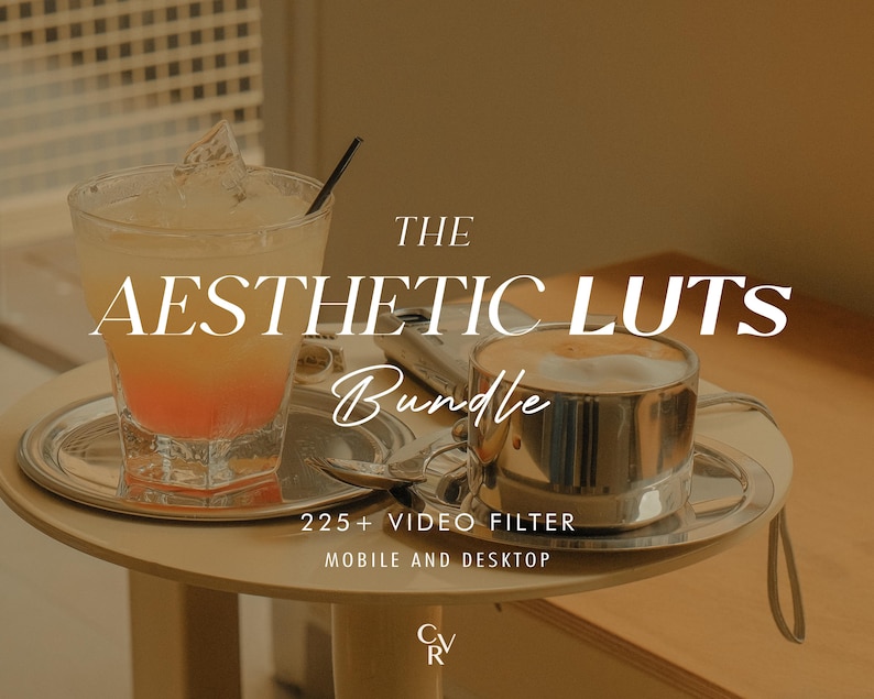 Puede incluir: Imagen est&eacute;tica con un c&oacute;ctel y un caf&eacute; en una taza plateada sobre una peque&ntilde;a mesa redonda. El texto "THE AESTHETIC LUTS BUNDLE" se muestra, junto con "225+ VIDEO FILTER MOBILE AND DESKTOP".