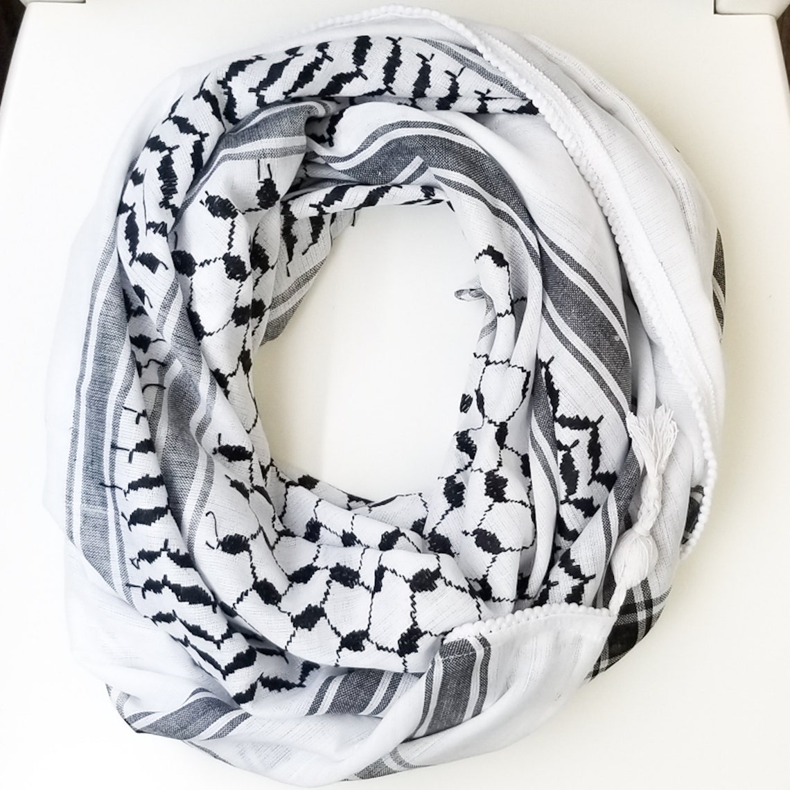 Hirbawi Traditional Keffiyeh black and White Etsy UK
