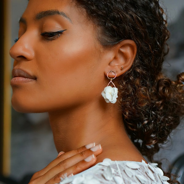 Stud earrings intertwined in stabilized natural hydrangea