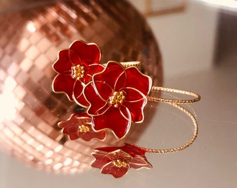Wire Flowers - Fleurs de Sakura résine, boucle petite torsade fleur