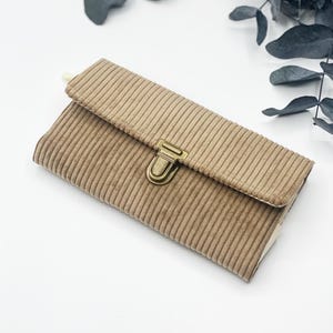 Portemonnaie Cord, Cordportemonnaie toffeebraun: Stilvoll, geräumig & perfekt für unterwegs Geldbörse Cord braun, Geldbeutel cord, Portmonee