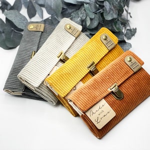 Corduroy wallet, corduroy wallet: stylish, spacious & perfect for on the go! Wallet corduroy fir green, wallet, women's wallet