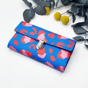 Mimi Wild – Carteira XL com estampa de leopardo, compartimentos para cartões e bolso para celular. Carteira Leo, bolsa, carteira feminina, presente para mulheres, colorida