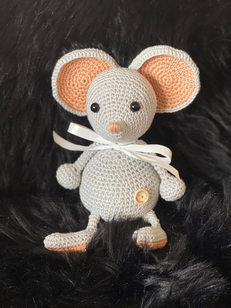 Playclock mouse wish color wish melody personalized crocheted