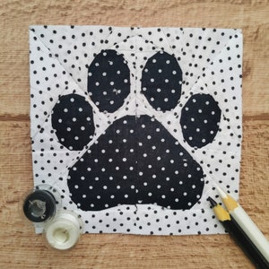 Woof, Paw Print, Foundation Paper Piecing Pattern (FPP Pattern), Quilt Block, PDF Pattern, 6 sizes