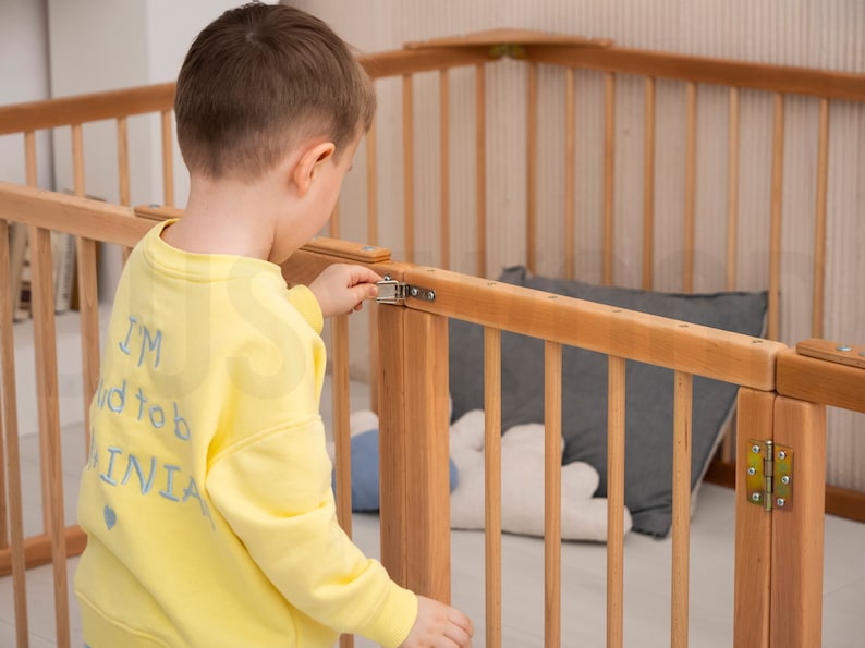 floor bed
toddler floor bed
platform bed
wooden playpen
toddler bed
Montessori toddler
nursery furniture
bed frame
birthday gift
montessori bed
babyzimmer
bodenbett
nursery