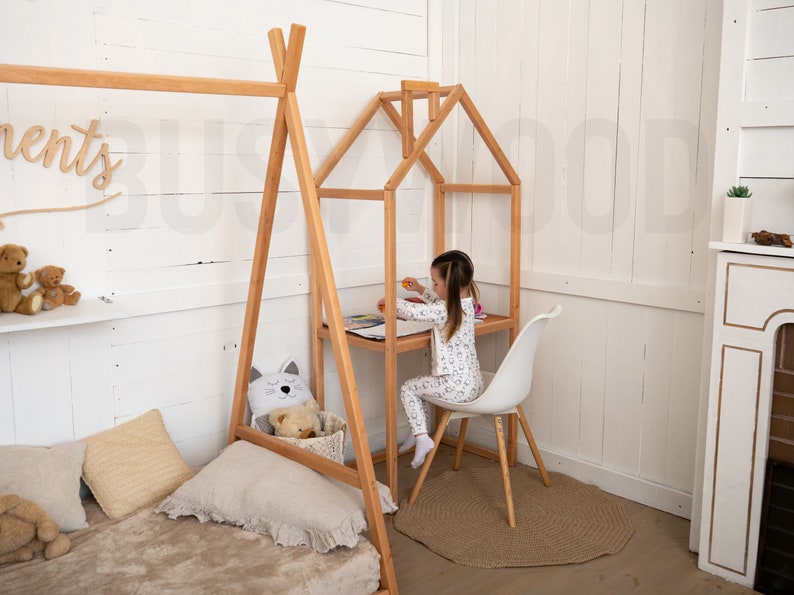 Montessori Kleinkind Tisch, Kinder Schreibtisch, Montessori Tisch, Handgefertigte Möbel, Kinderzimmer Dekor, Lerntisch, Holztisch Bild 5