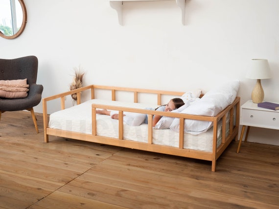 Cama doble individual con dos cajones, marcos de cama con techo de madera  de pino y valla para niños, adolescentes, niños o niñas, necesita somier