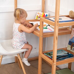 toddler table
wood table
kids table
montessori toys
learning table
kindertisch
babyzimmer
gift for kids
solid wood desk
desk organizer
homeschool
back to school
montessori bookshe