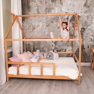 Canopy House Bed, Bed with slats, Twin, Full, Queen size, Toddler Bed, Bedroom Furniture, Kids Playroom
