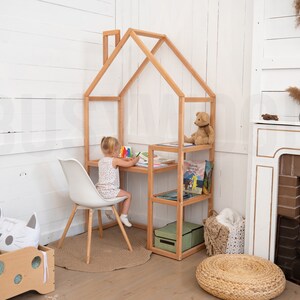 toddler table
wood table
kids table
montessori toys
learning table
kindertisch
babyzimmer
gift for kids
solid wood desk
desk organizer
homeschool
back to school
montessori bookshe