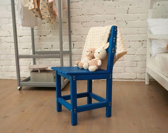 Montessori Kleinkind Stuhl, Lesestuhl für Kleinkinder, Holzhocker von Busywood, Minimalistischer Stuhl, Kinderzimmer Dekor, handgemachte Möbel