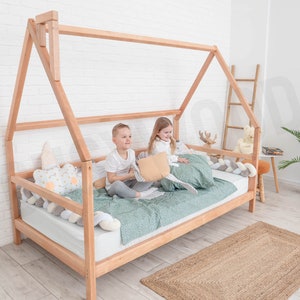 Toddler House Bed with Slats, Montessori Bed, Kid's Bed, Children Home, Wood Bed, Kid's Bedroom, Indoor Playground, Bed Frame, Loft Bed