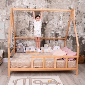Montessori Furniture, Toddler Bed, Modern Kids, Bed Frame, Children Home, Climbing Bed, Indoor Playground, Baby Play Gym, Nursery Decor
canopy bed	queen bed frame	wood furniture	montessori bed	gift newborn	babyzimmer	spielplatz	montessori bett