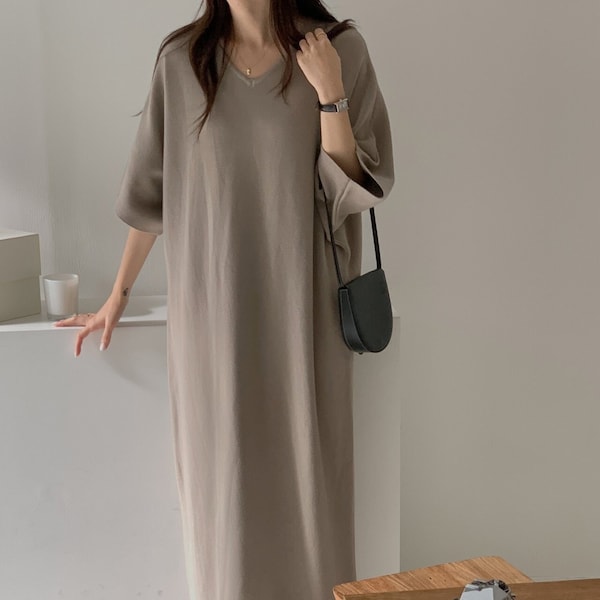 Oversized Pullover Kleid / Loose Fit Pullover Kleid / Kleid mit V-Ausschnitt / Maxi Pullover Kleid / Strickkleid / Strick Tunika Kleid / Gemütliches Strick Kleid