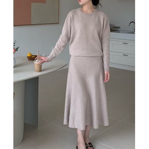 Beige skirt grey sweater hotsell