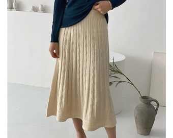 oversized sweater denim skirt