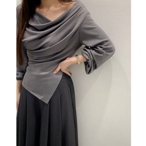 トップス SHIRRING DESIGN BLOUSE shirring blouse – tiit tokyo