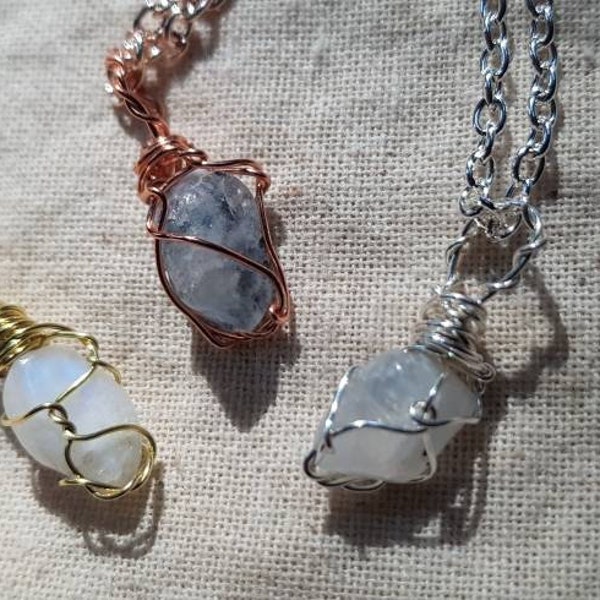 Rainbow Moonstone / Moonstone Necklace / Healing Crystal Necklace / Boho Necklace / Dainty Necklace / Crown Chakra / Handmade Necklace