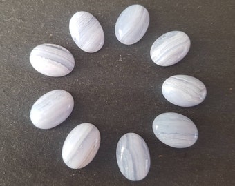 Natural Blue Lace Agate Cabochon / 18mm X 13mm Blue Lace Crysta Cabochon / Gemstone Cabochon / Crystal Cabochon