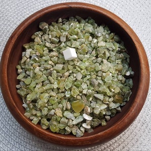 Peridot Gemstone Undrilled Chips / Natural Green Peridot Crystal Undrilled Chips / Small Rough Raw Crystals / 20 Grams Peridot