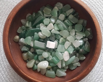 Piedra preciosa de aventurina verde sin adornos / cristal de aventurina verde natural chips sin adornos / piedras pequeñas caídas / 20 o 50 gramos de aventurina