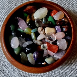 Mixed Gemstone Undrilled Chips 10-40mm / Mixed Crystal Undrilled Chips / Small Tumbled Stones / 50 Grams Mixed Gemstones