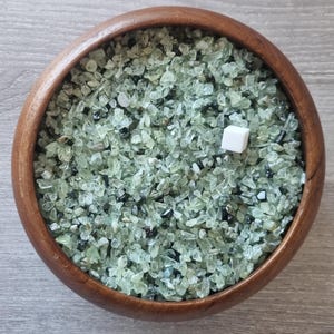 Prehnite Gemstone Undrilled Chips / Natural Small Prehnite Crystal Undrilled Chips / Small Tumbled Stones / 20 Grams Prehnite