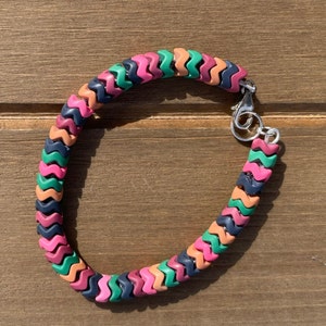 Wavy Stone Candy Bracelet