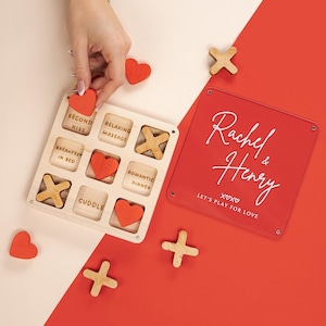 Valentine&#39;s Day Gifts Wood Tic-Tac-Toe Personalized Keepsake Gifts Game Board with Tasks for Couple