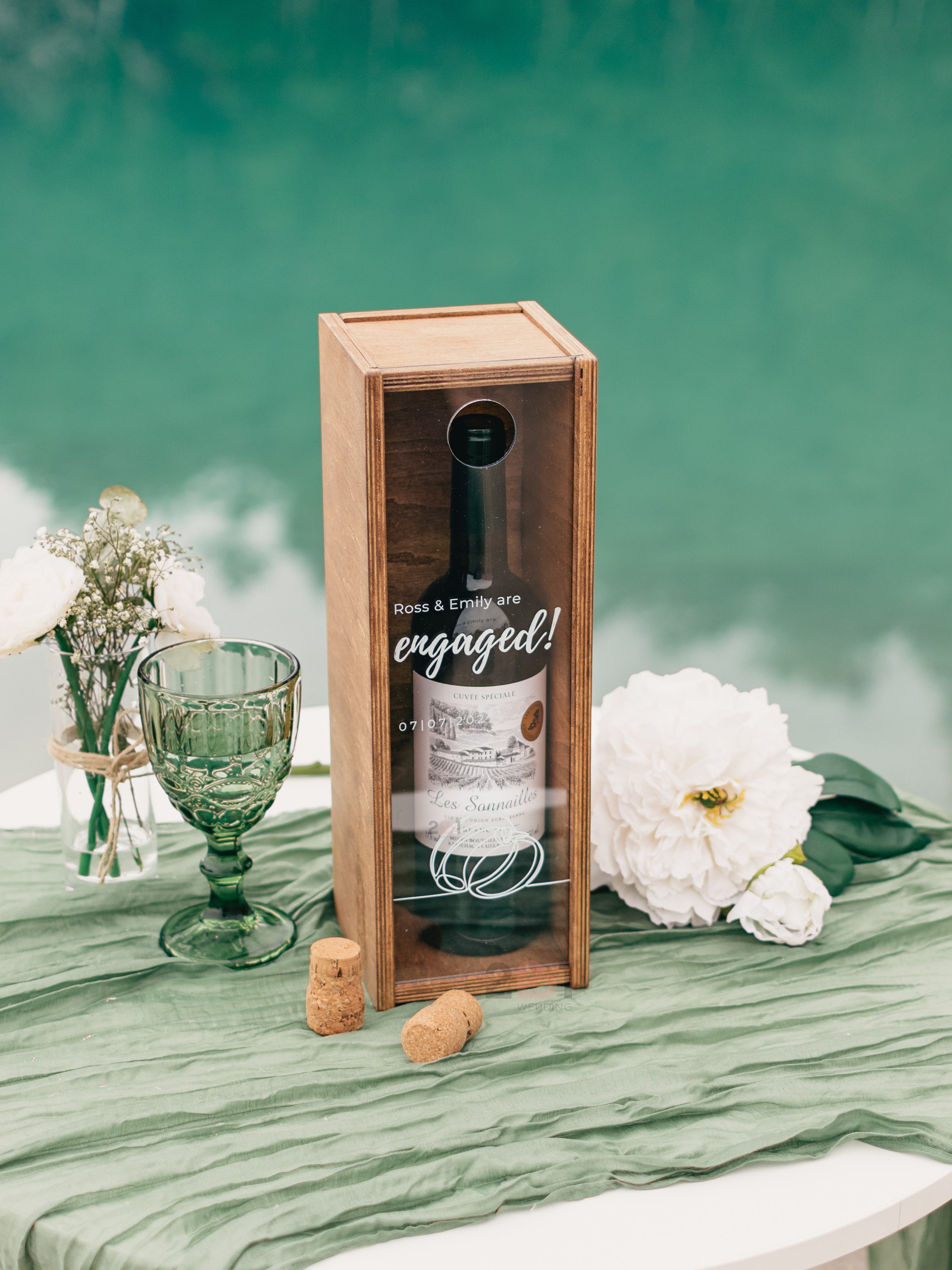 スペイン製　木彫　ワインボトルホルダー Amazon.co.jp: スペイン製 一刀彫 木彫 バッカス ワイン ボトル 収納