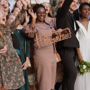 Signe de hashtag de mariage, signe de bois Hashtag de mariage personnalisé, signe de nom de hashtag, signe de mariage et d’événement Décoration de fête rustique Signe de hashtag - 2b1Wedding