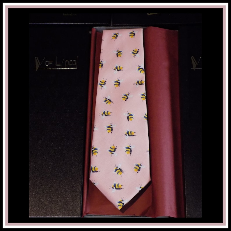 Birthday gift Bumblebee Necktie Christmas present.#Bees #Bumblebee #Honey bee #Bee hive #Drone #Queen Bee #Killer bee