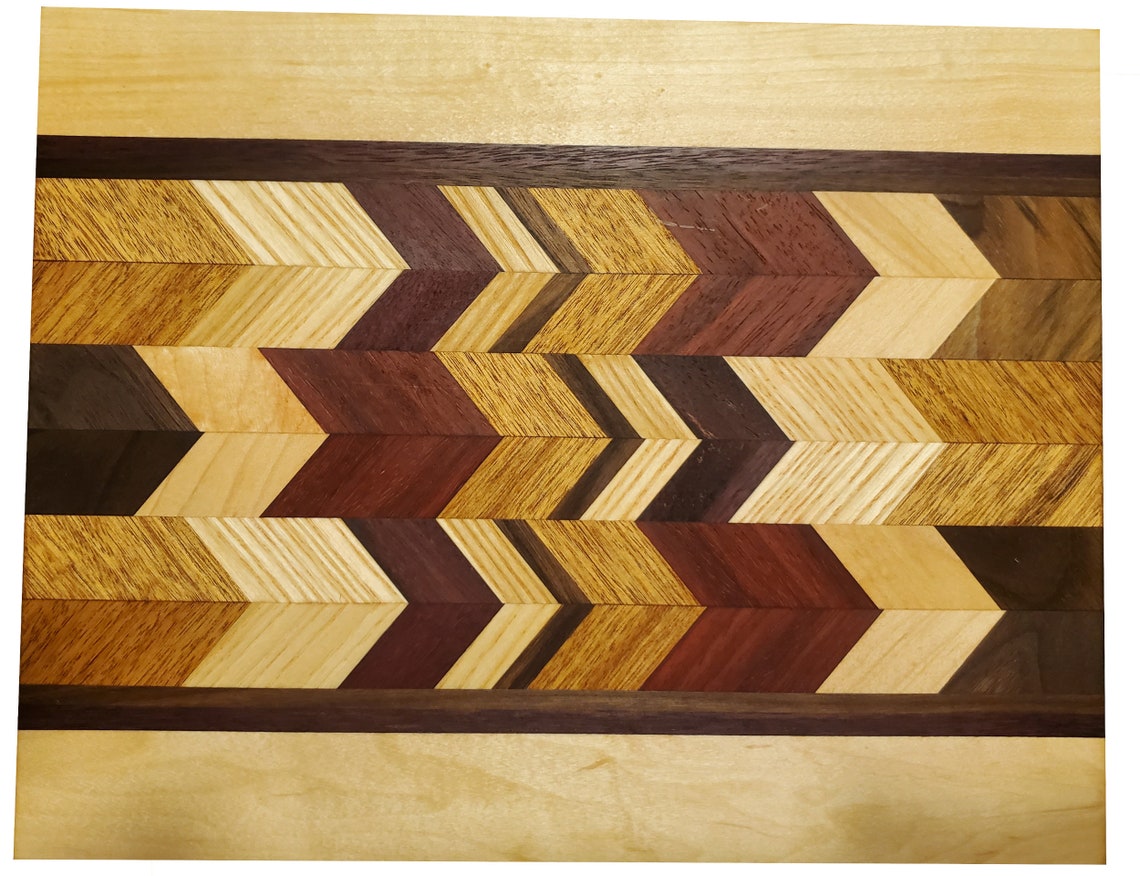 Cutting Board with 3 Herringbone pattern stripes in the middle Etsy