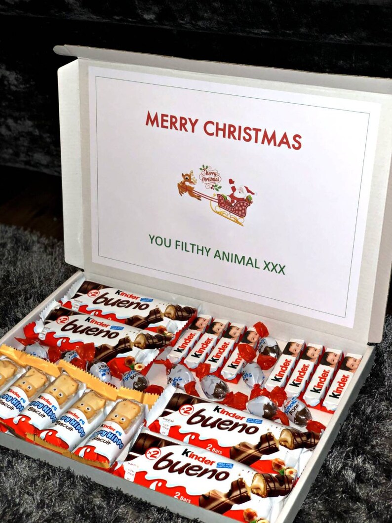 MERRY CHRISTMAS Kinder Bueno Chocolate Hamper Gift Box