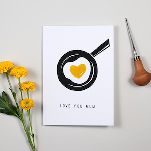 Carte de fête des mères, carte de linogravure je t'aime, carte d'anniversaire de mamans faite main, carte jaune de fête des mères, carte mère, carte pour maman
