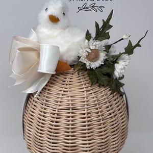 Easter Duckling Headband: Whimsical Spring Fascinator