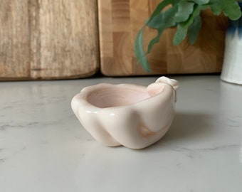 Vintage Mini Pale Pink Glass Sea Shell Trinket Dish / Ring Dish